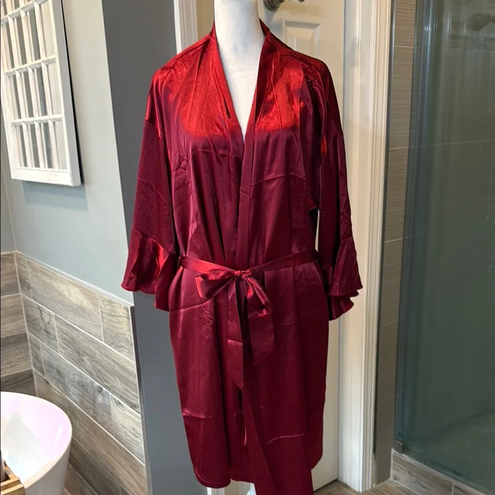 NWT Ekouaer Satin Robe‎ with Belt Bell Sleeves Burgundy XL